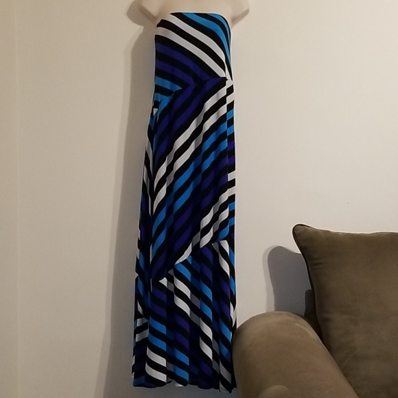 Ashley Stewart Dresses & Skirts - Ashley Stewart women's blue striped tube top dress